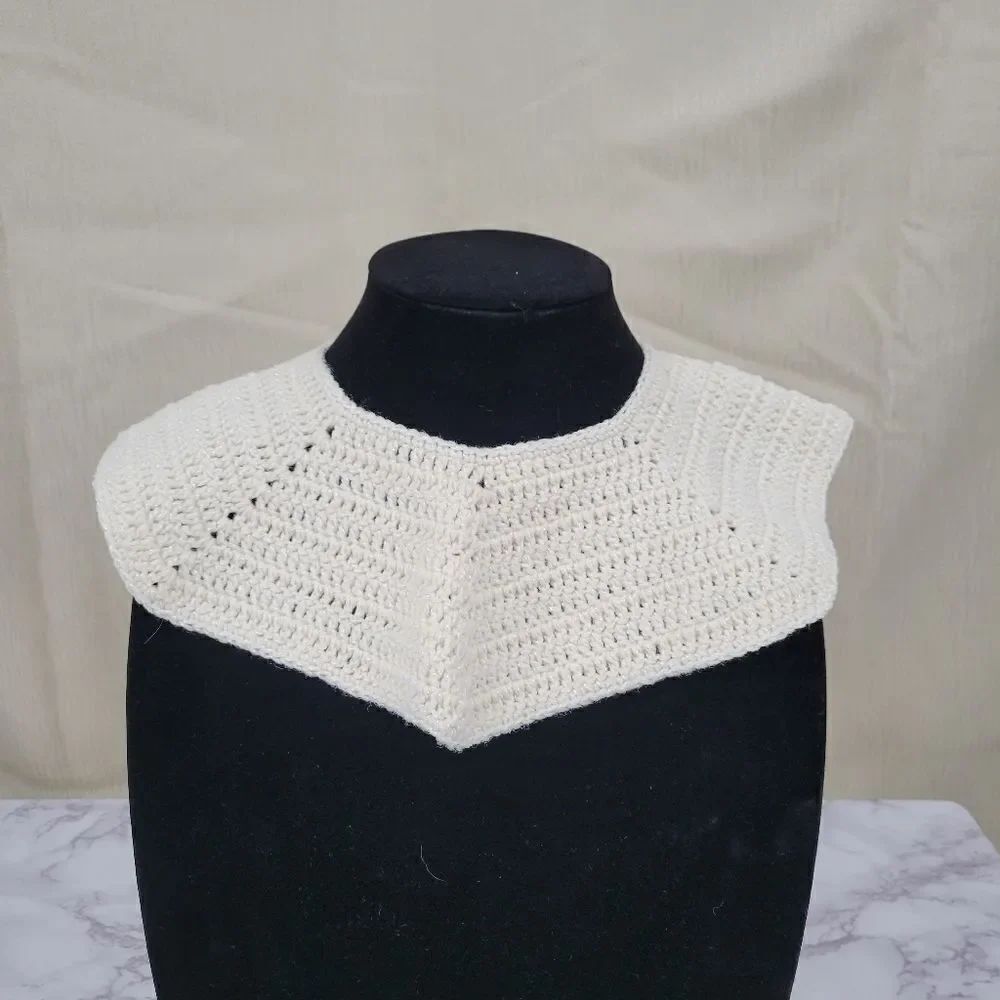 Crochet Collar Vintage Handknit Choker Bib Necklace Off White Blouse Topper